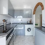Appartement Esmeralda Sea View *