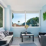 Appartement Esmeralda Sea View *